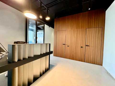 комерційна за адресою Мечникова вул., 19