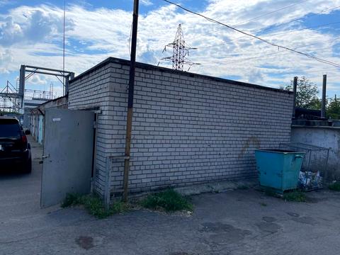 паркомісце за адресою Зоряний бульв., 1