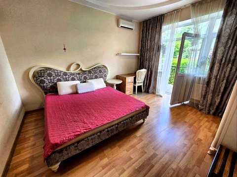 будинок за адресою Старокиївська вул., 2/10