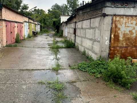 паркоместо по адресу Покільска ул. (Камышинская), 4