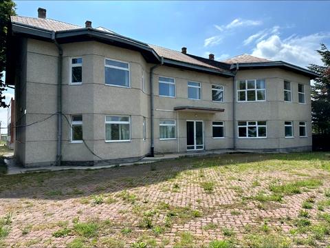 коммерческая по адресу Садовая ул., 1
