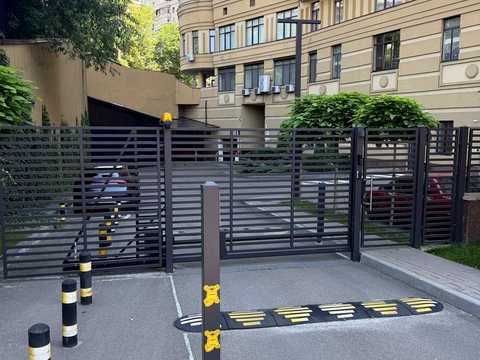 квартира за адресою Дмитрівська вул., 75