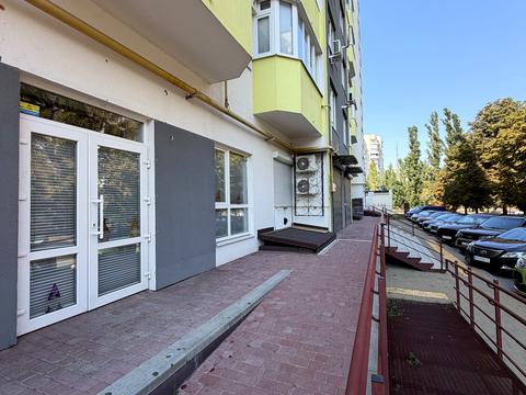 коммерческая по адресу Победы просп. (30-річчя Перемоги), 25/2
