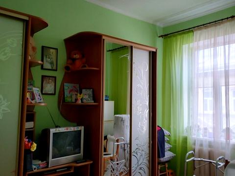 квартира за адресою Під Дубом вул. (Космонавтів), 4а