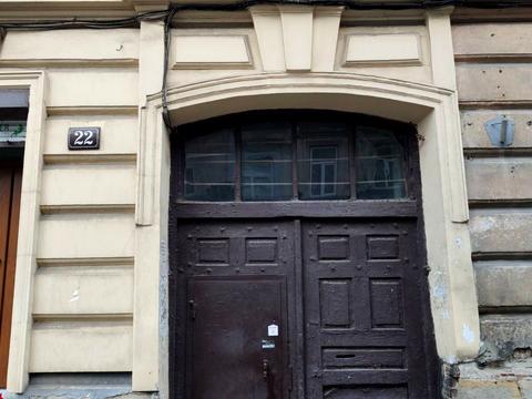 квартира за адресою Під Дубом вул. (Космонавтів), 4а