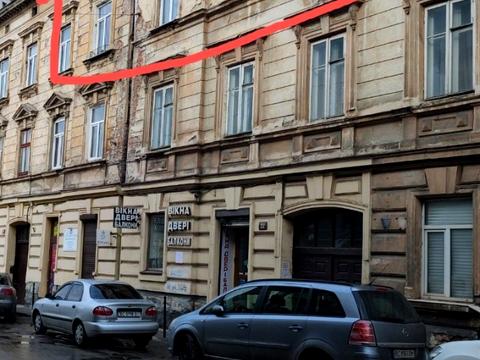 квартира за адресою Під Дубом вул. (Космонавтів), 4а