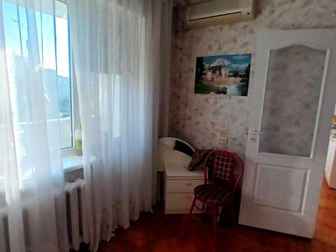 квартира за адресою Героїв просп., 27