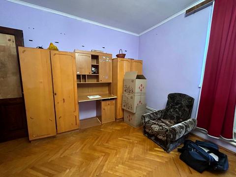 будинок за адресою Євгена Коновальця вул.