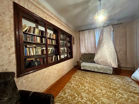 будинок за адресою Євгена Коновальця вул.