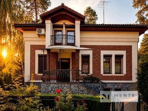 будинок за адресою Курортна вул., 9