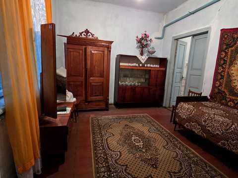 будинок за адресою с. Озеряни, Залізнична, 18
