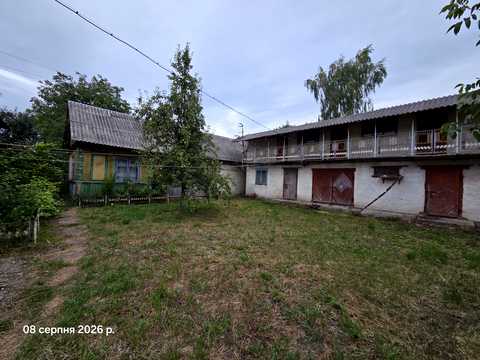 будинок за адресою с. Озеряни, Залізнична, 18