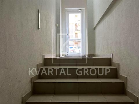 комерційна за адресою Західна вул., 2