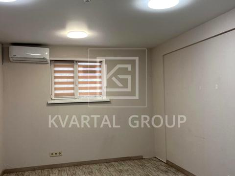 комерційна за адресою Західна вул., 2