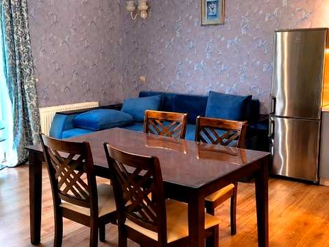 дом по адресу Богдана Хмельницького ул.