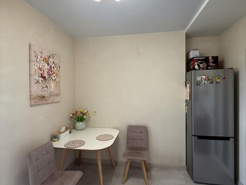 квартира за адресою Дмитра Коцюбайла вул., (Будинок)