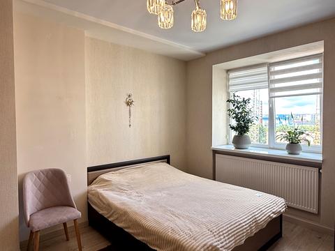 квартира за адресою Дмитра Коцюбайла вул., (Будинок)