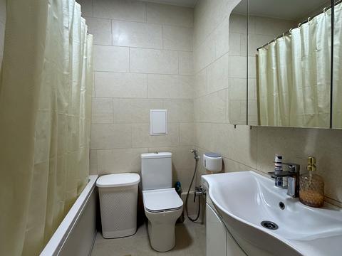 квартира за адресою Дмитра Коцюбайла вул., (Будинок)