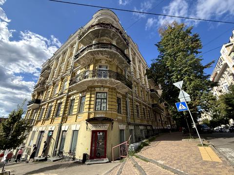 квартира по адресу Лютеранская ул., 7/10