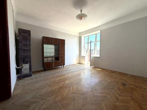 квартира за адресою Богдана Хмельницького вул., 52