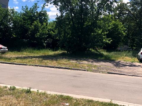 комерційна за адресою Чорних Запорожців вул. (Петра Запорожця), 9Д