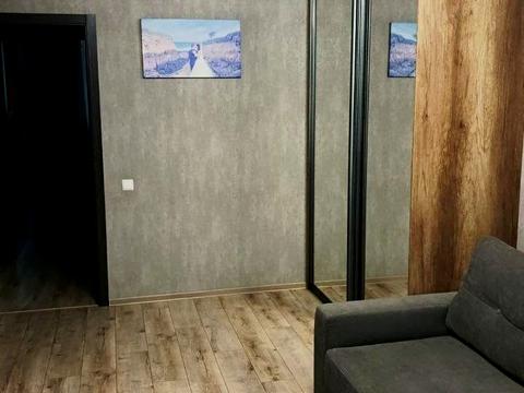 квартира за адресою Валентинівська вул. (Блюхера), 35/81
