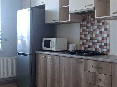 квартира за адресою Академіка Писаржевського вул., 8