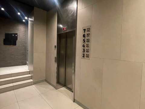квартира за адресою Салютна вул., 2к24