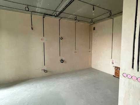 квартира за адресою Салютна вул., 2к24