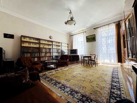 квартира за адресою Шота Руставелі вул., 20