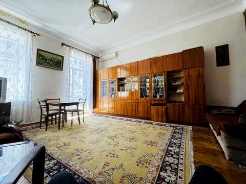 квартира за адресою Шота Руставелі вул., 20