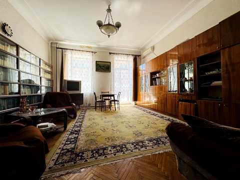 квартира за адресою Шота Руставелі вул., 20