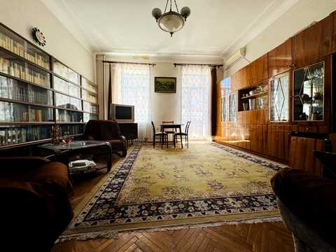 квартира за адресою Шота Руставелі вул., 20