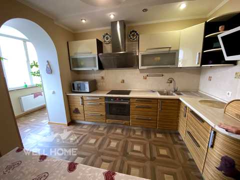 квартира за адресою Михайла Грушевського вул., 21