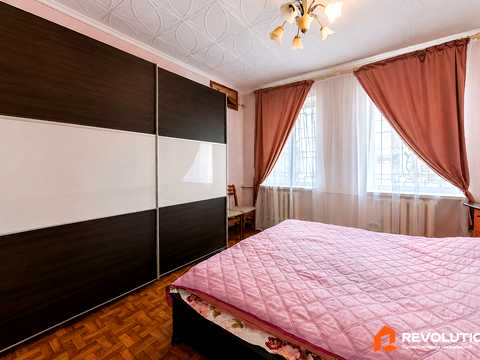 будинок за адресою Олега Онікієнка вул., 38/1