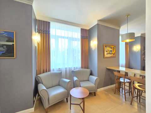 квартира за адресою Заньковецької вул., 8