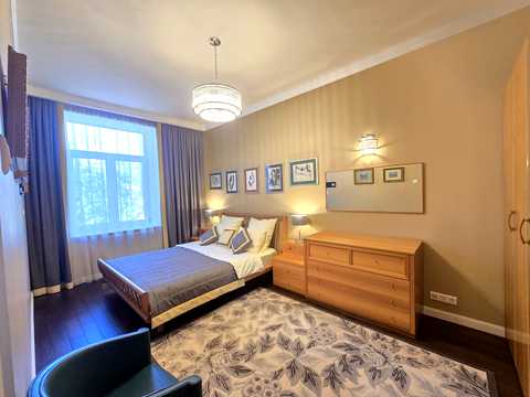квартира за адресою Заньковецької вул., 8
