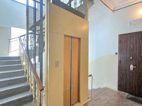 квартира за адресою Заньковецької вул., 8