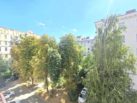 квартира за адресою Заньковецької вул., 8