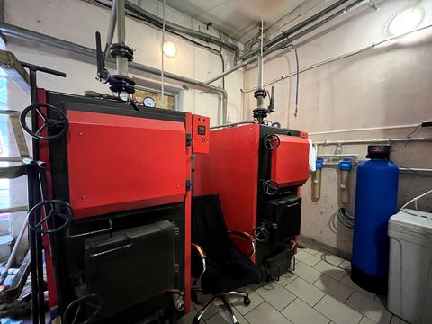 коммерческая по адресу Василя Жуковського ул., 8