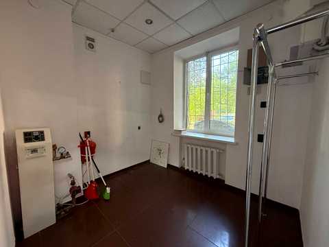 коммерческая по адресу Университетский просп. (Гагарина), 21