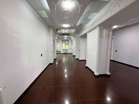 коммерческая по адресу Университетский просп. (Гагарина), 21