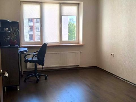 квартира по адресу Червоной Калины просп., 1