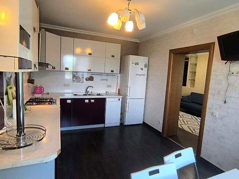 квартира по адресу Червоной Калины просп., 1