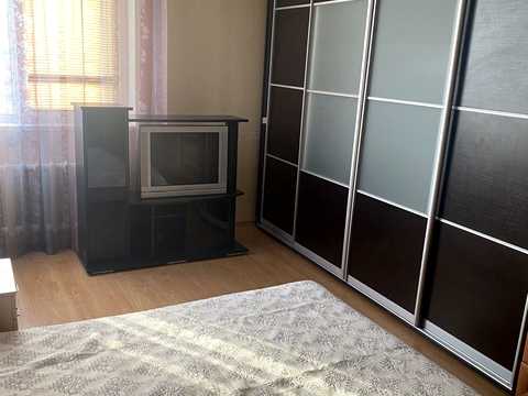 квартира за адресою Анни Ахматової вул., 35