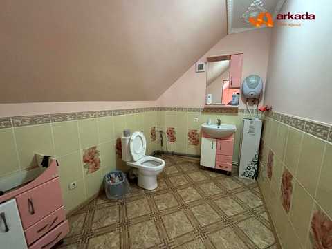 комерційна за адресою Миколи Лисенка вул., 3