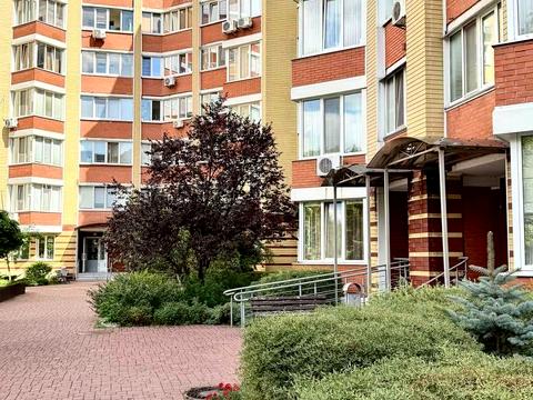 квартира по адресу Салютная ул., 1-Б