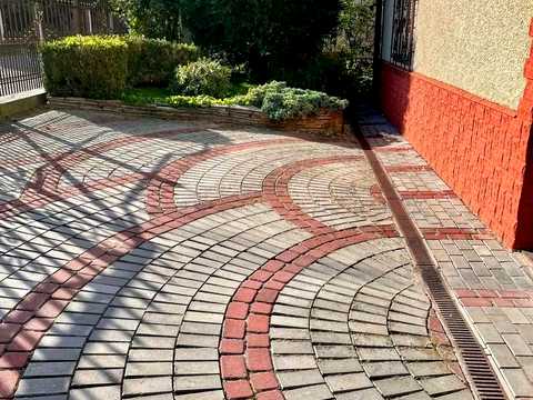 дом по адресу Панаса Мирного ул.