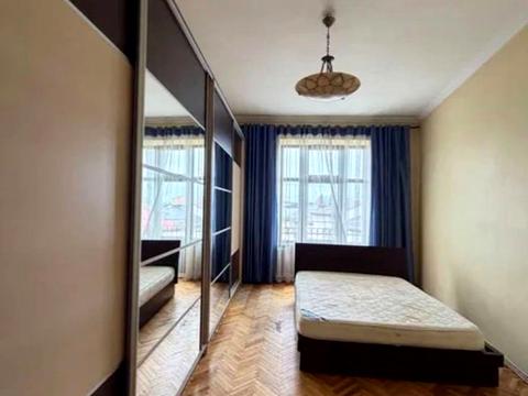 квартира за адресою Академіка Івана Крип'якевича вул., 1
