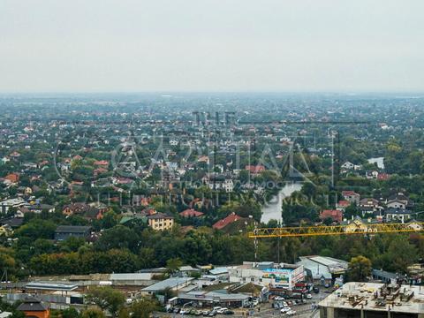 квартира за адресою Раїси Окіпної вул., 18